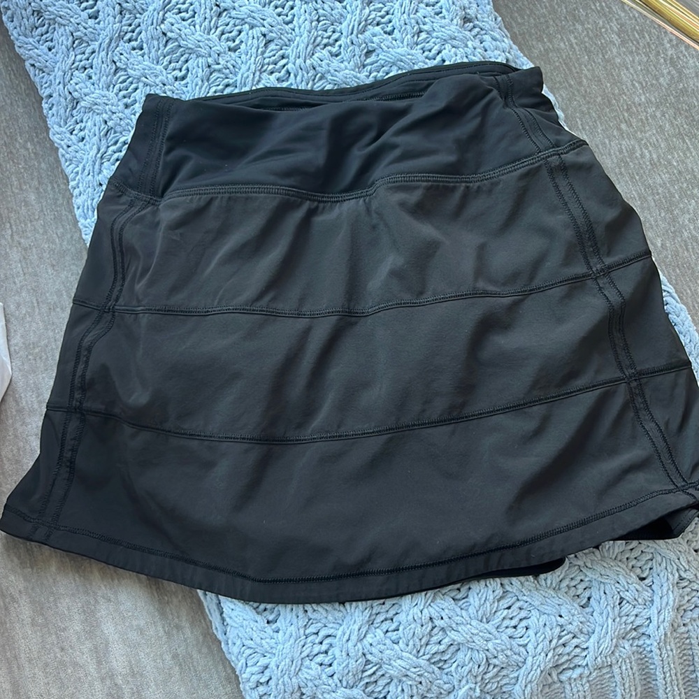 Lululemon Pace Mid-Rise Skirt 15inch
